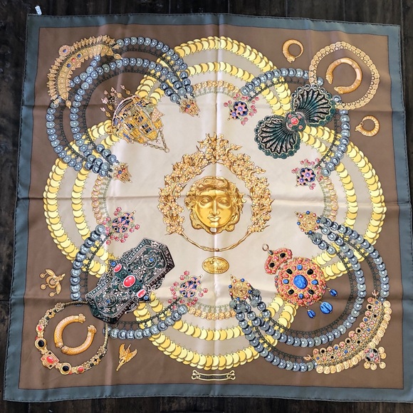 Hermes Accessories - Authentic Hermès KOSMIMA Silk Scarf